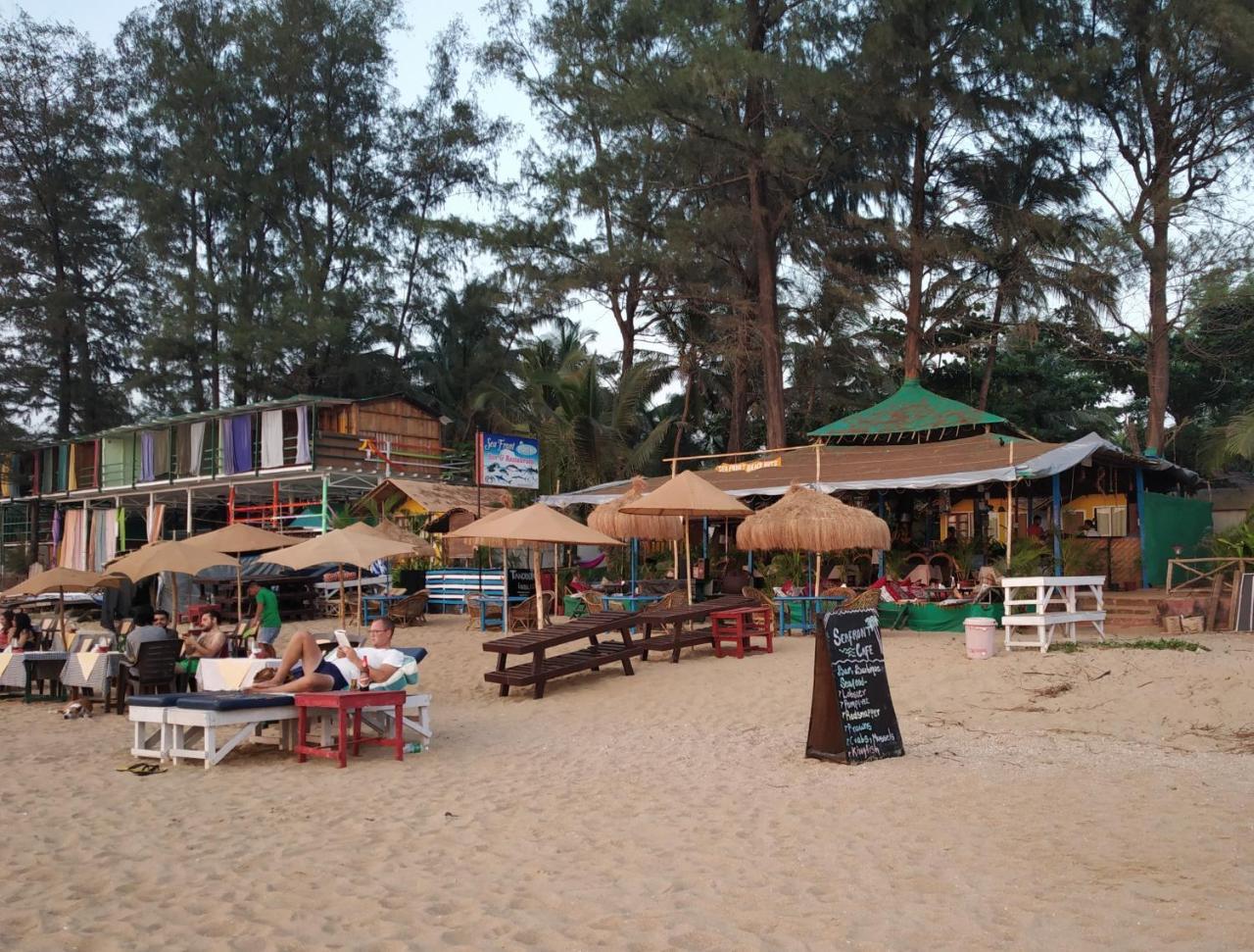 Sea Front Beach Huts Hotel Patnem Beach Exterior photo