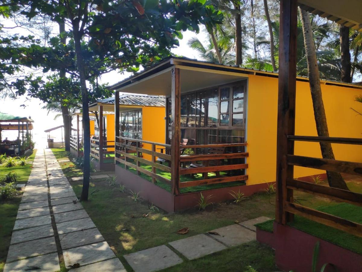 Sea Front Beach Huts Hotel Patnem Beach Exterior photo