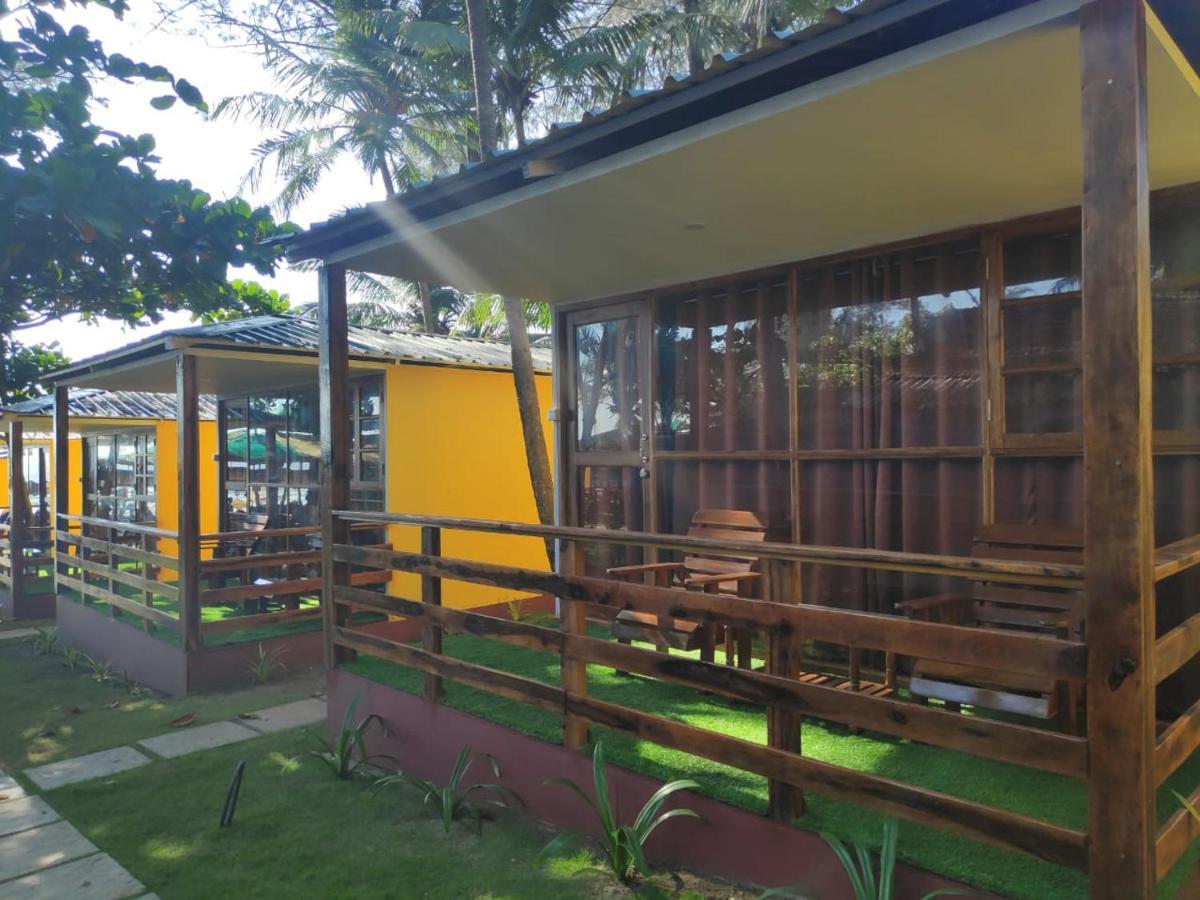 Sea Front Beach Huts Hotel Patnem Beach Exterior photo