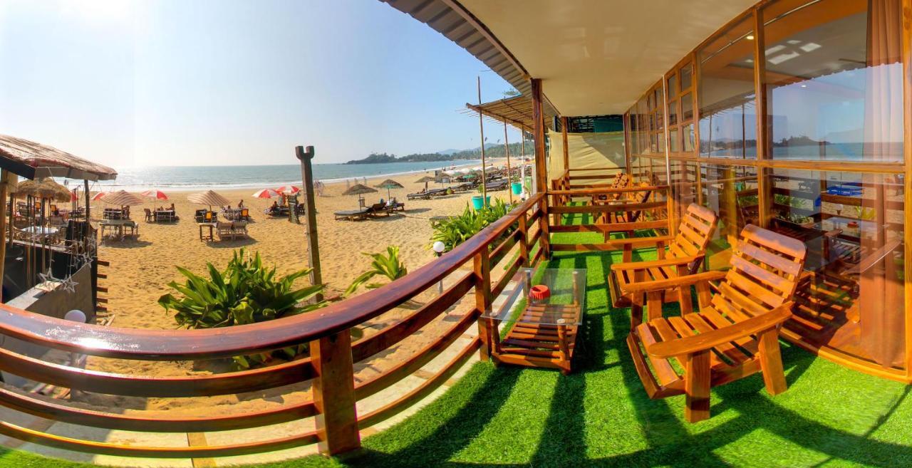 Sea Front Beach Huts Hotel Patnem Beach Exterior photo