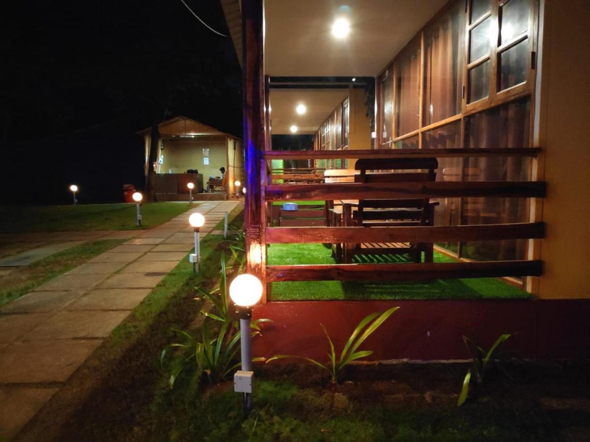 Sea Front Beach Huts Hotel Patnem Beach Exterior photo